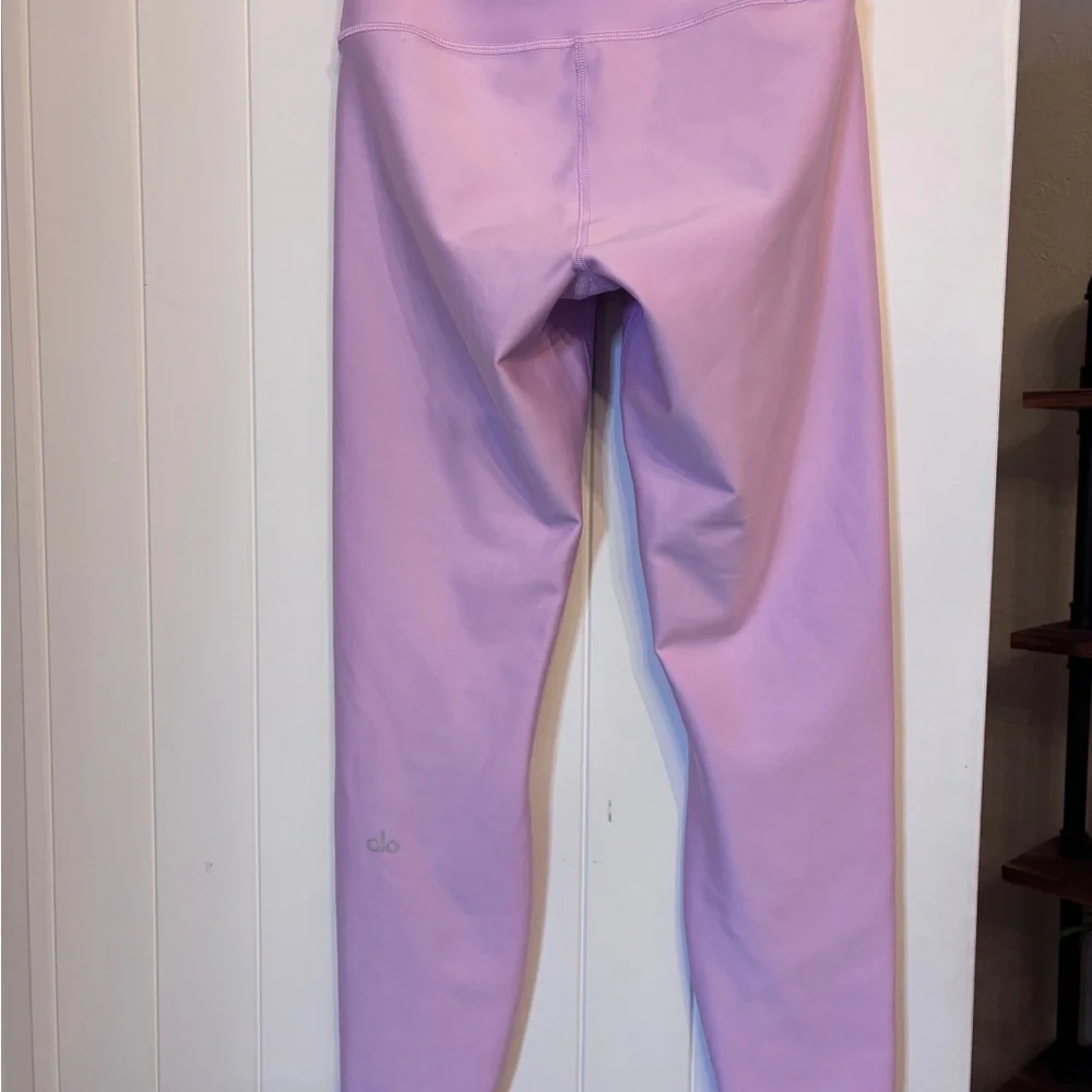 ALO Yoga SWEET PINK 7/8 Airlift Leggings - Picture 1 of 10